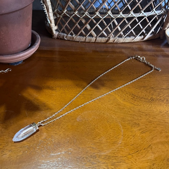 Stella & Dot Gold Necklace with Clear Pendant - Picture 8 of 14